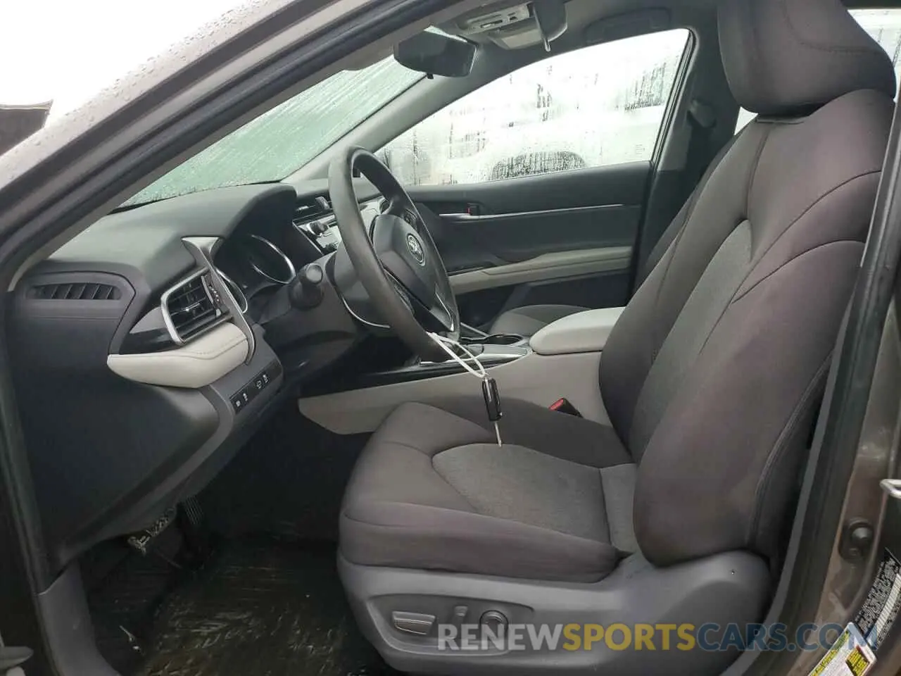 7 fotografías del automóvil dañado 4T1B11HK1KU268208 TOYOTA CAMRY 2019