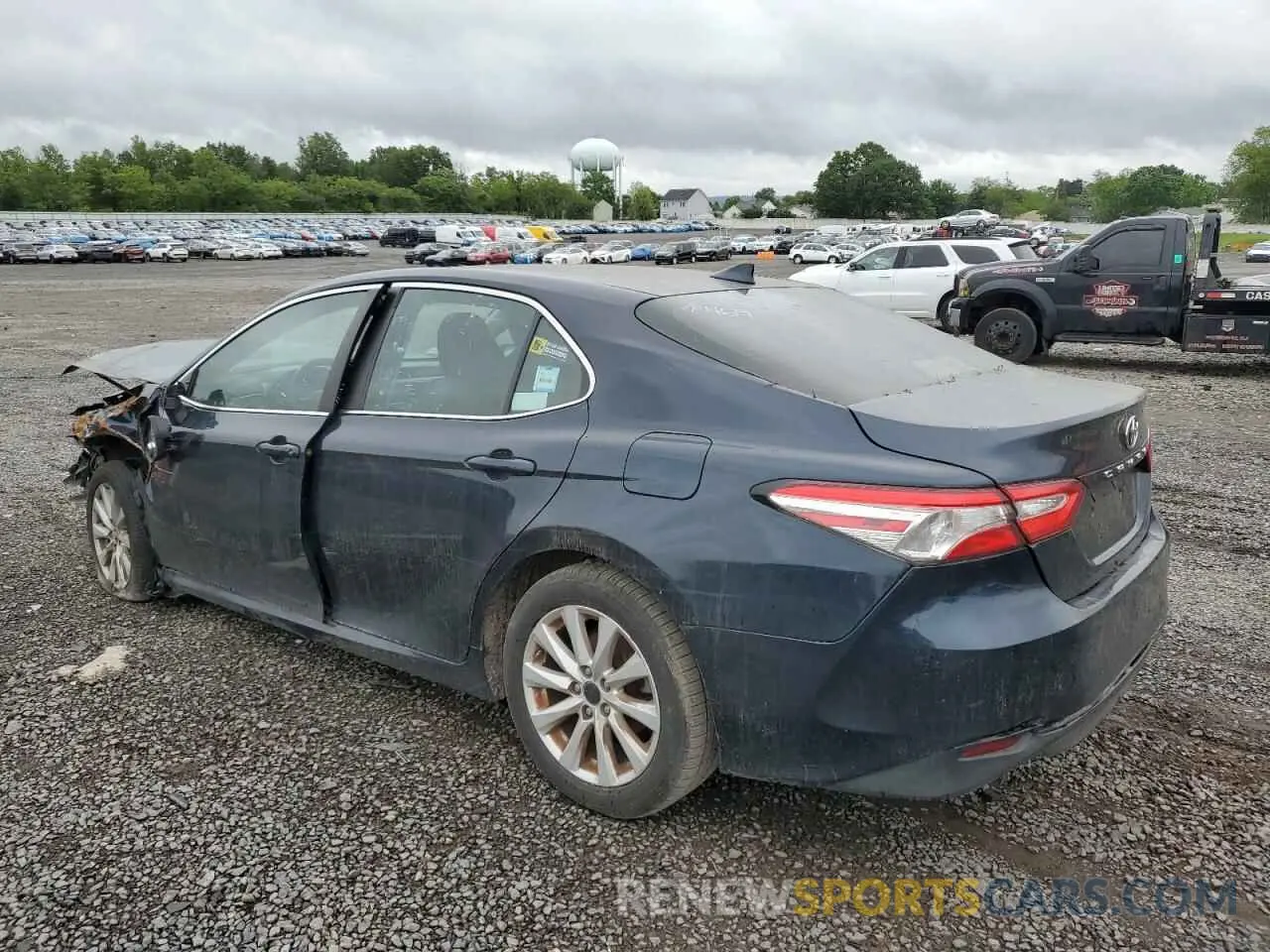 2 fotografías del automóvil dañado 4T1B11HK1KU277099 TOYOTA CAMRY 2019