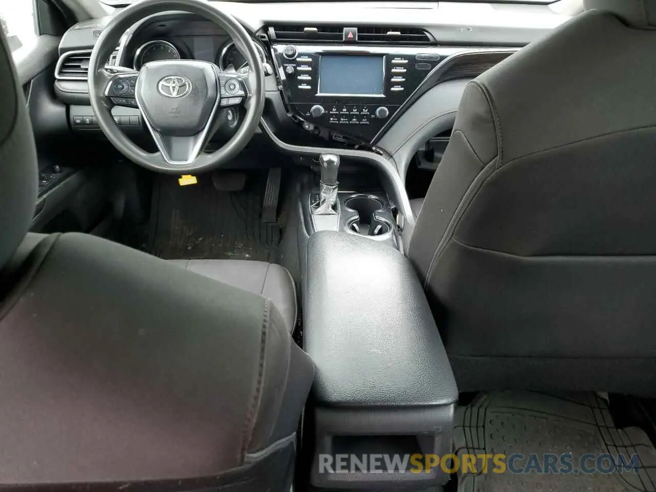 8 fotografías del automóvil dañado 4T1B11HK1KU277099 TOYOTA CAMRY 2019