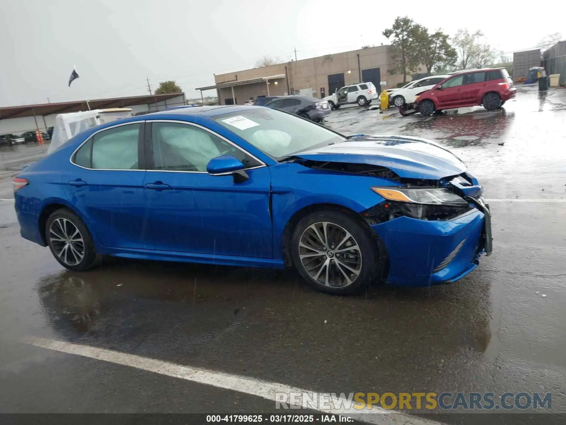 13 fotografías del automóvil dañado 4T1B11HK1KU282870 TOYOTA CAMRY 2019