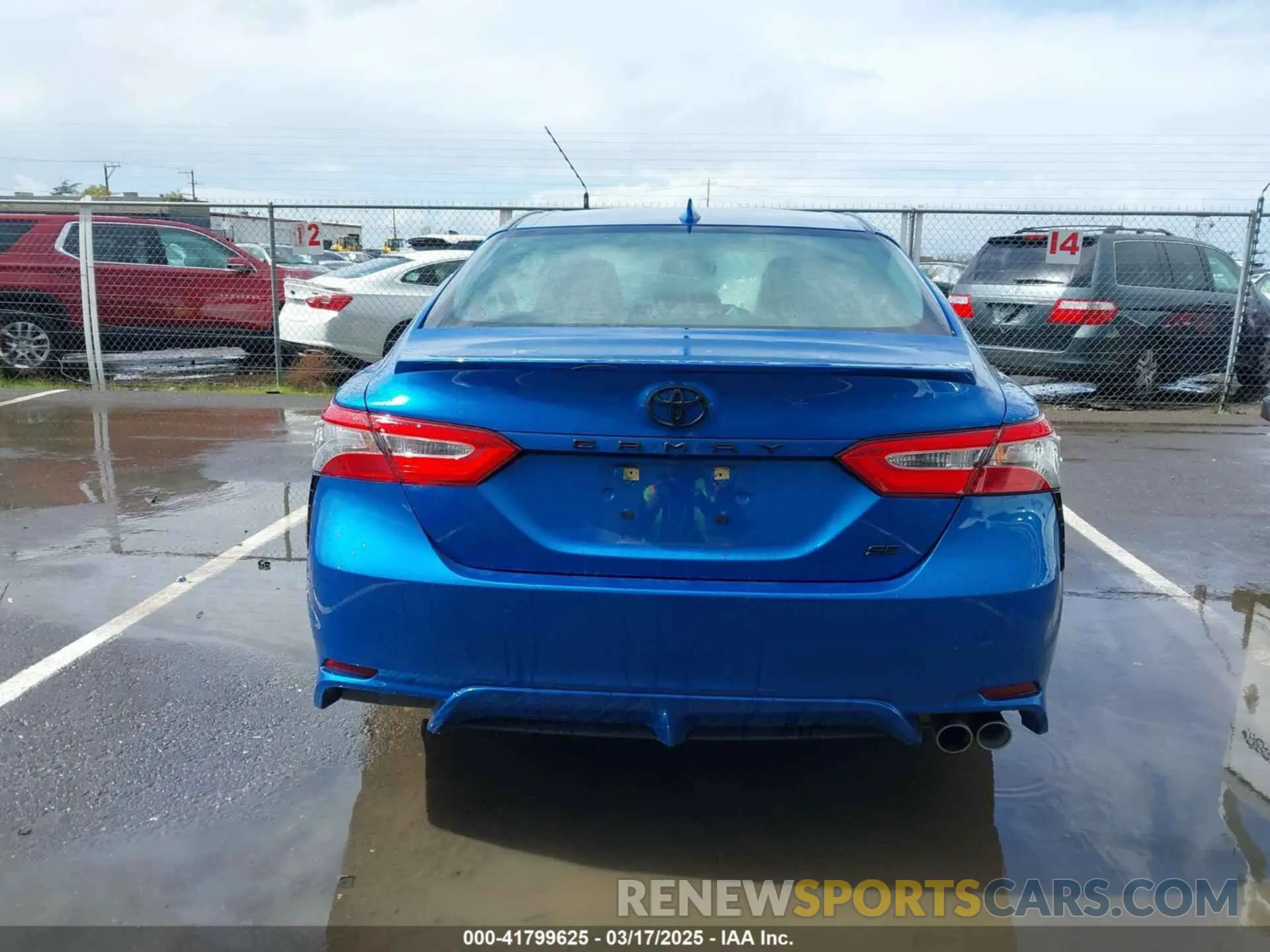 16 fotografías del automóvil dañado 4T1B11HK1KU282870 TOYOTA CAMRY 2019