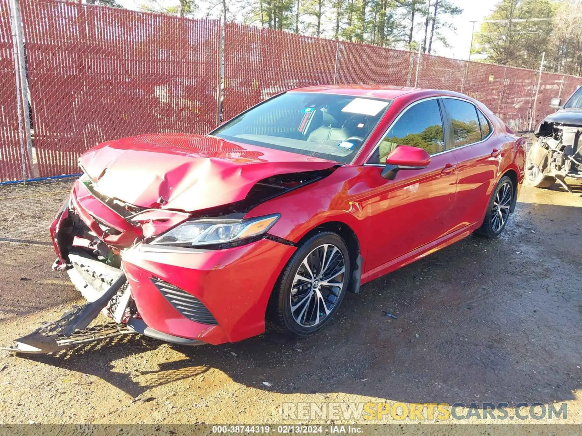2 fotografías del automóvil dañado 4T1B11HK1KU285591 TOYOTA CAMRY 2019