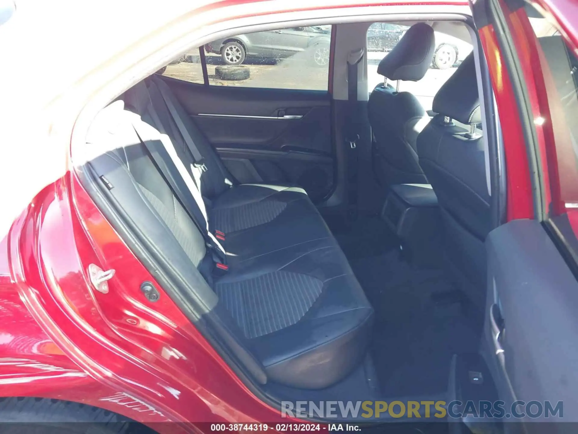 8 fotografías del automóvil dañado 4T1B11HK1KU285591 TOYOTA CAMRY 2019
