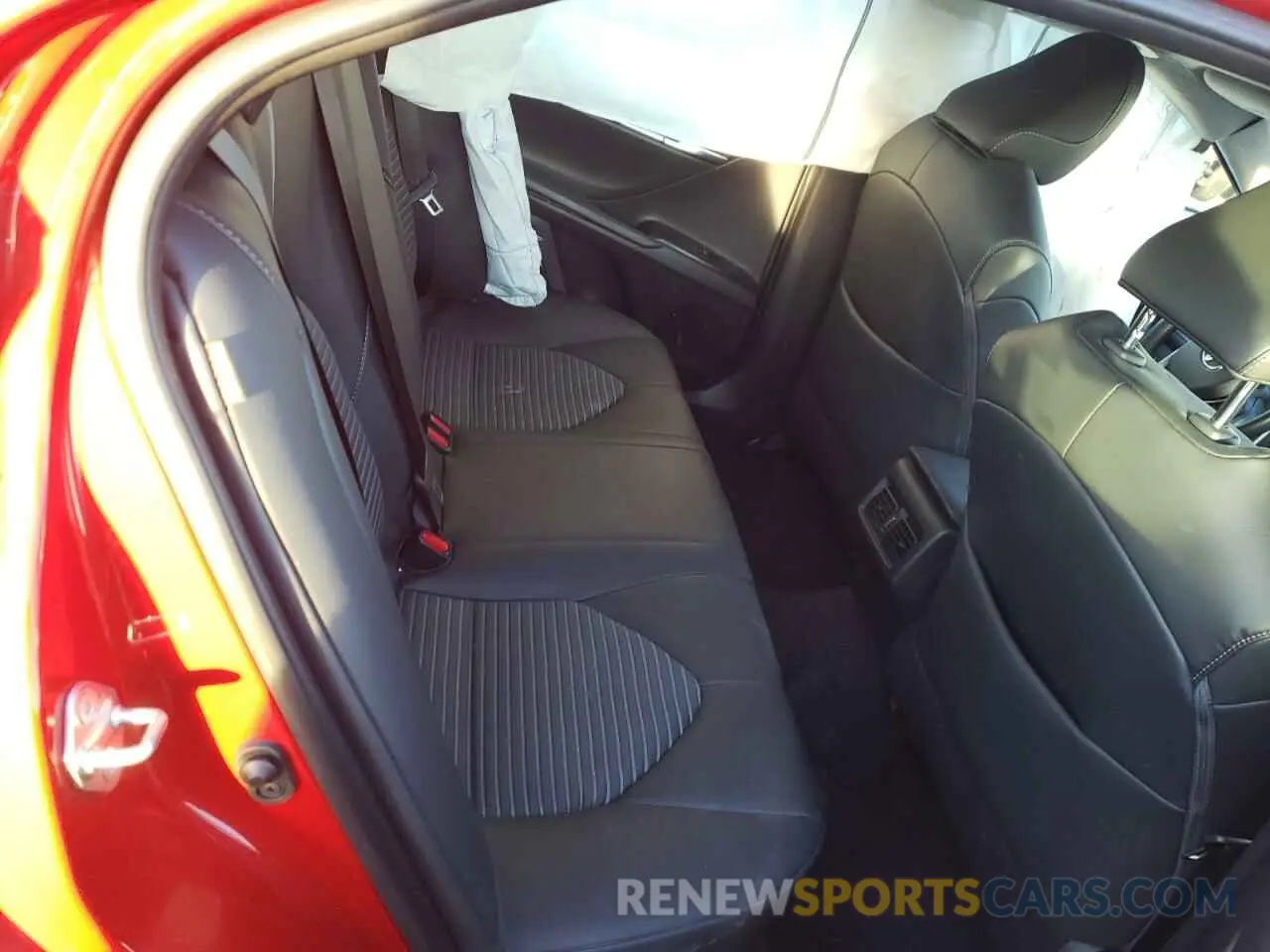 6 fotografías del automóvil dañado 4T1B11HK1KU293819 TOYOTA CAMRY 2019
