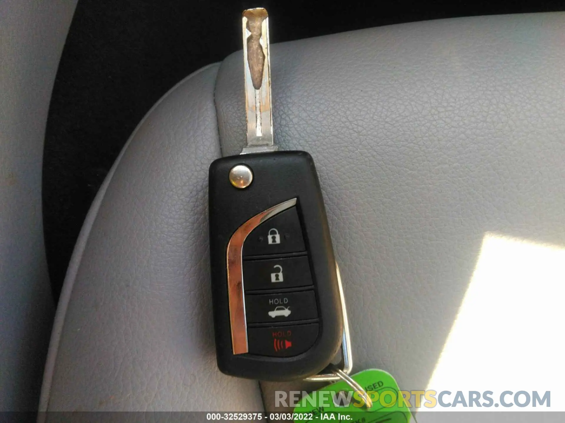 11 fotografías del automóvil dañado 4T1B11HK1KU689152 TOYOTA CAMRY 2019