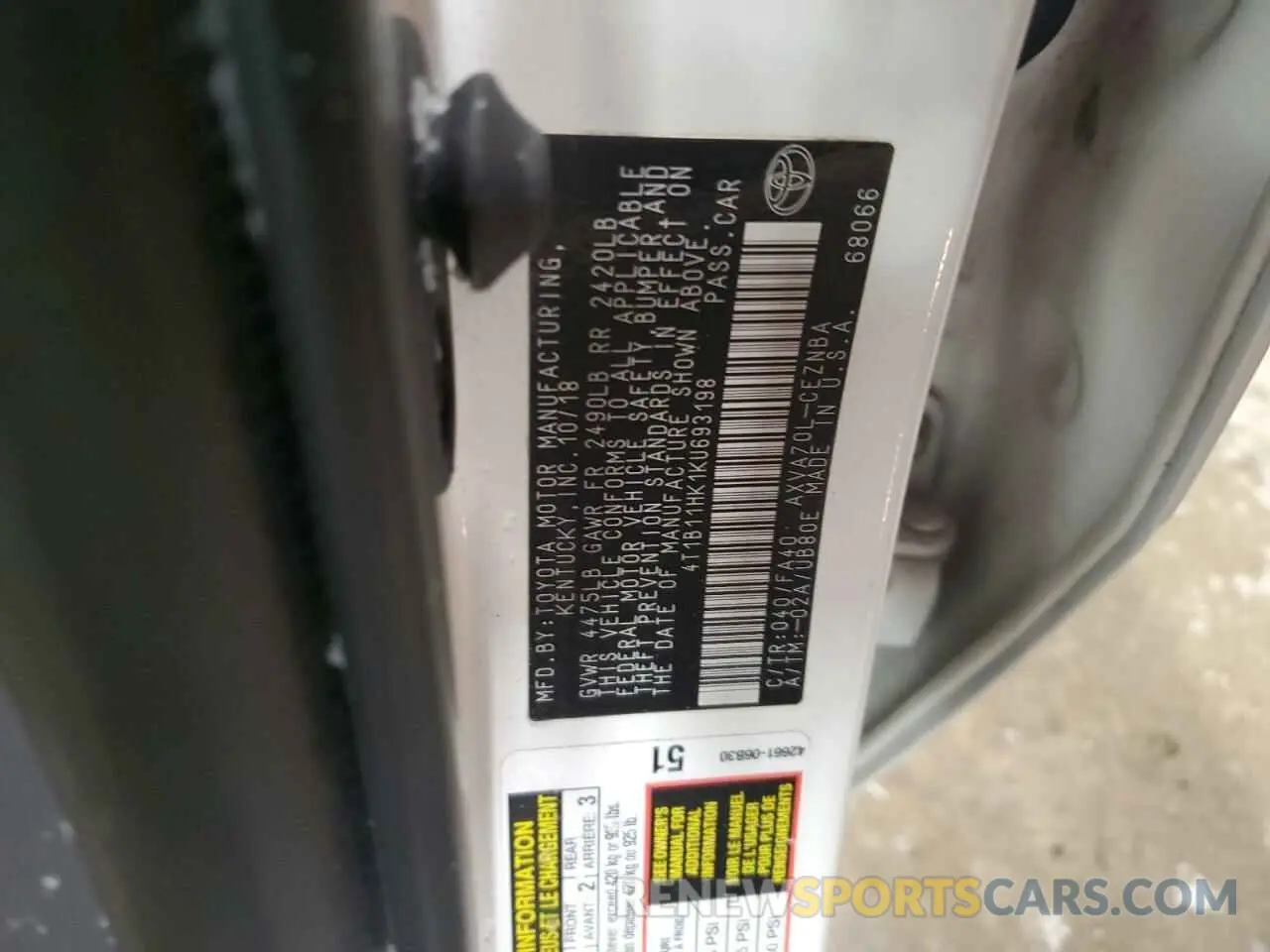 12 fotografías del automóvil dañado 4T1B11HK1KU693198 TOYOTA CAMRY 2019