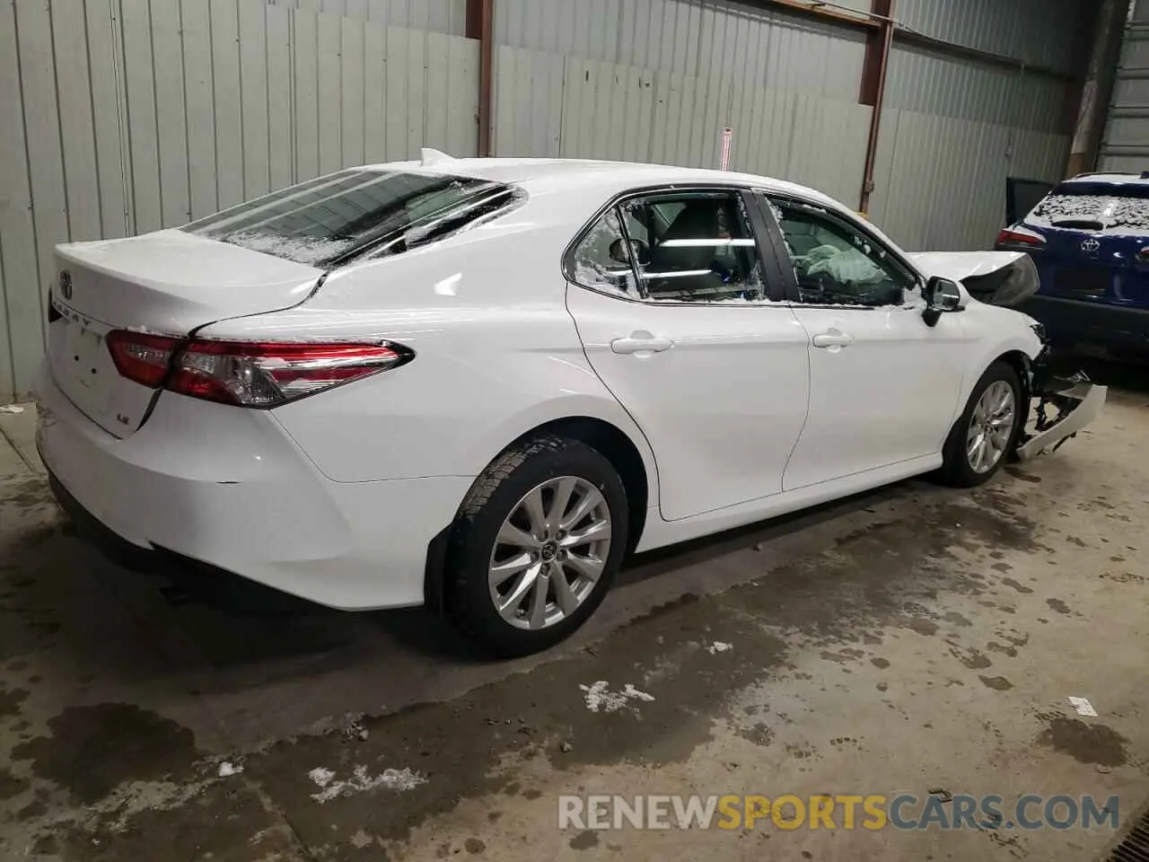3 fotografías del automóvil dañado 4T1B11HK1KU693198 TOYOTA CAMRY 2019