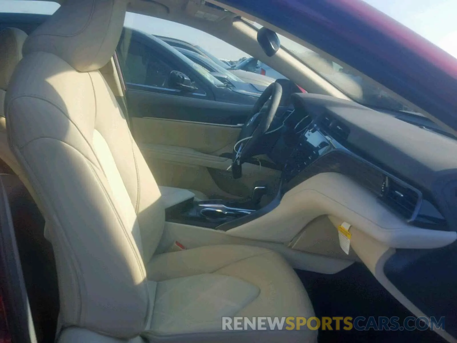 5 fotografías del automóvil dañado 4T1B11HK1KU694870 TOYOTA CAMRY 2019
