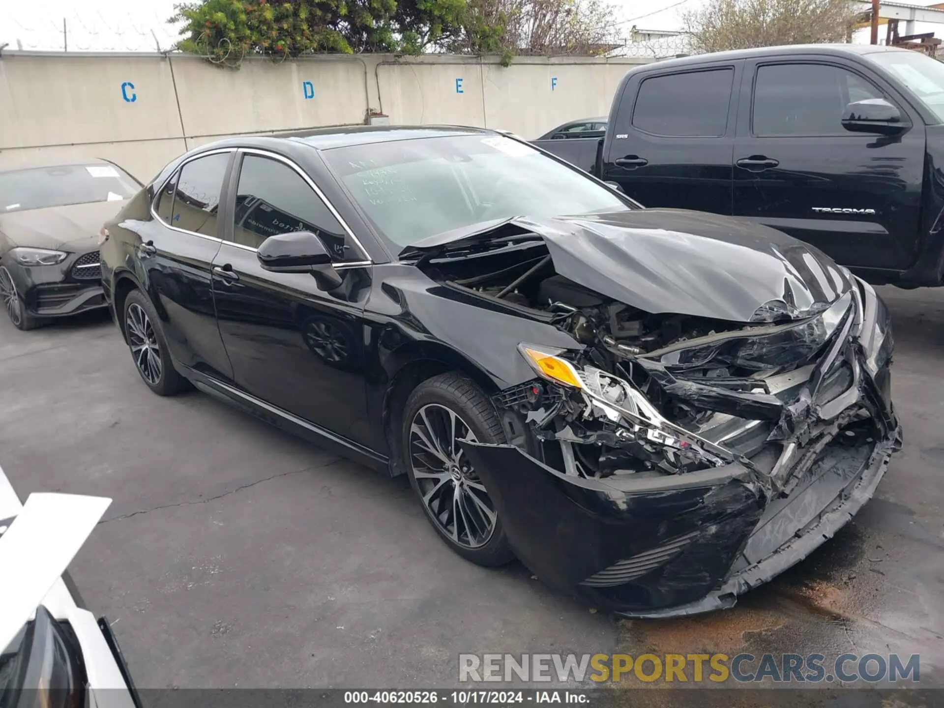 1 fotografías del automóvil dañado 4T1B11HK1KU704281 TOYOTA CAMRY 2019