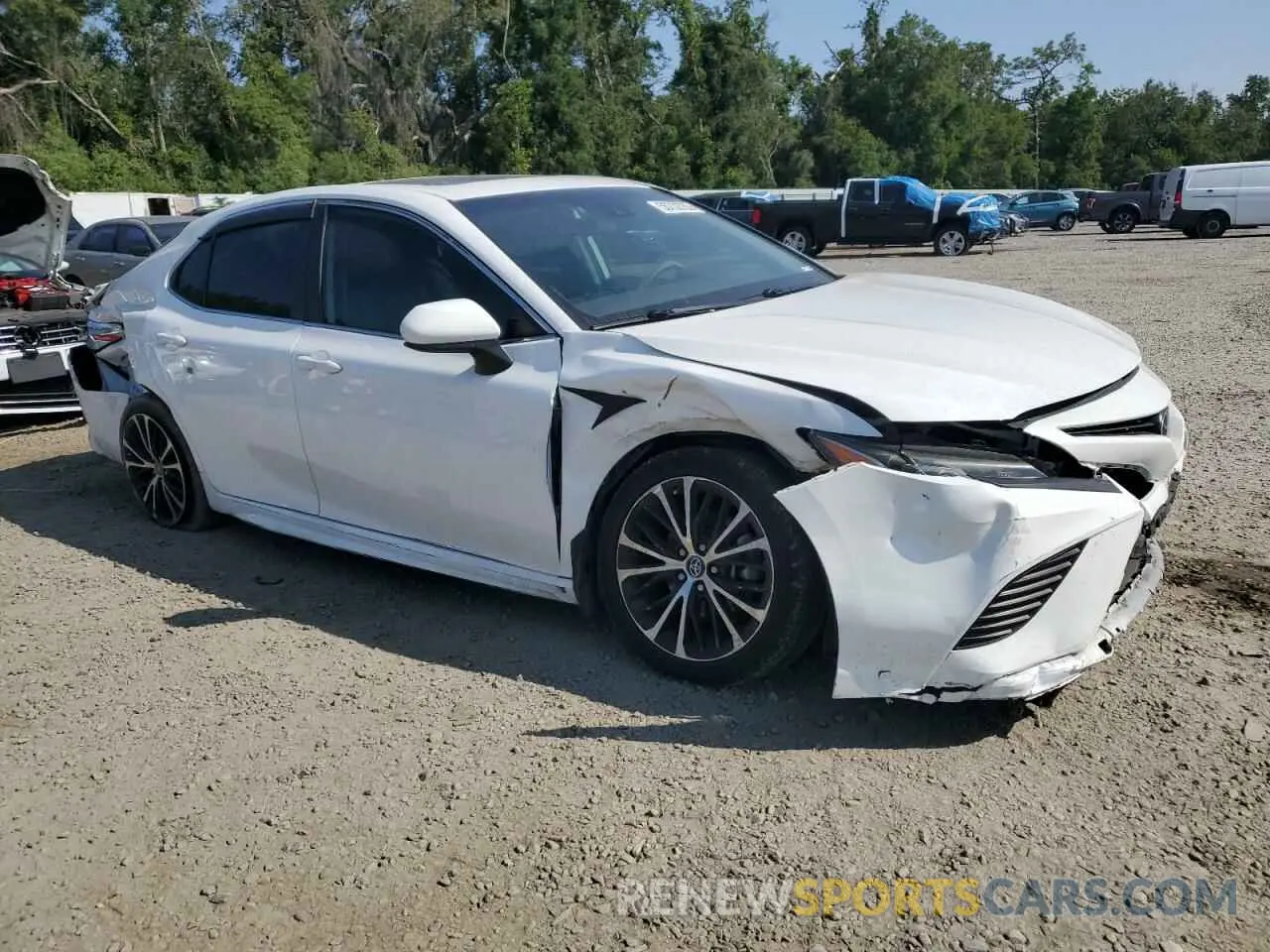 4 fotografías del automóvil dañado 4T1B11HK1KU705141 TOYOTA CAMRY 2019