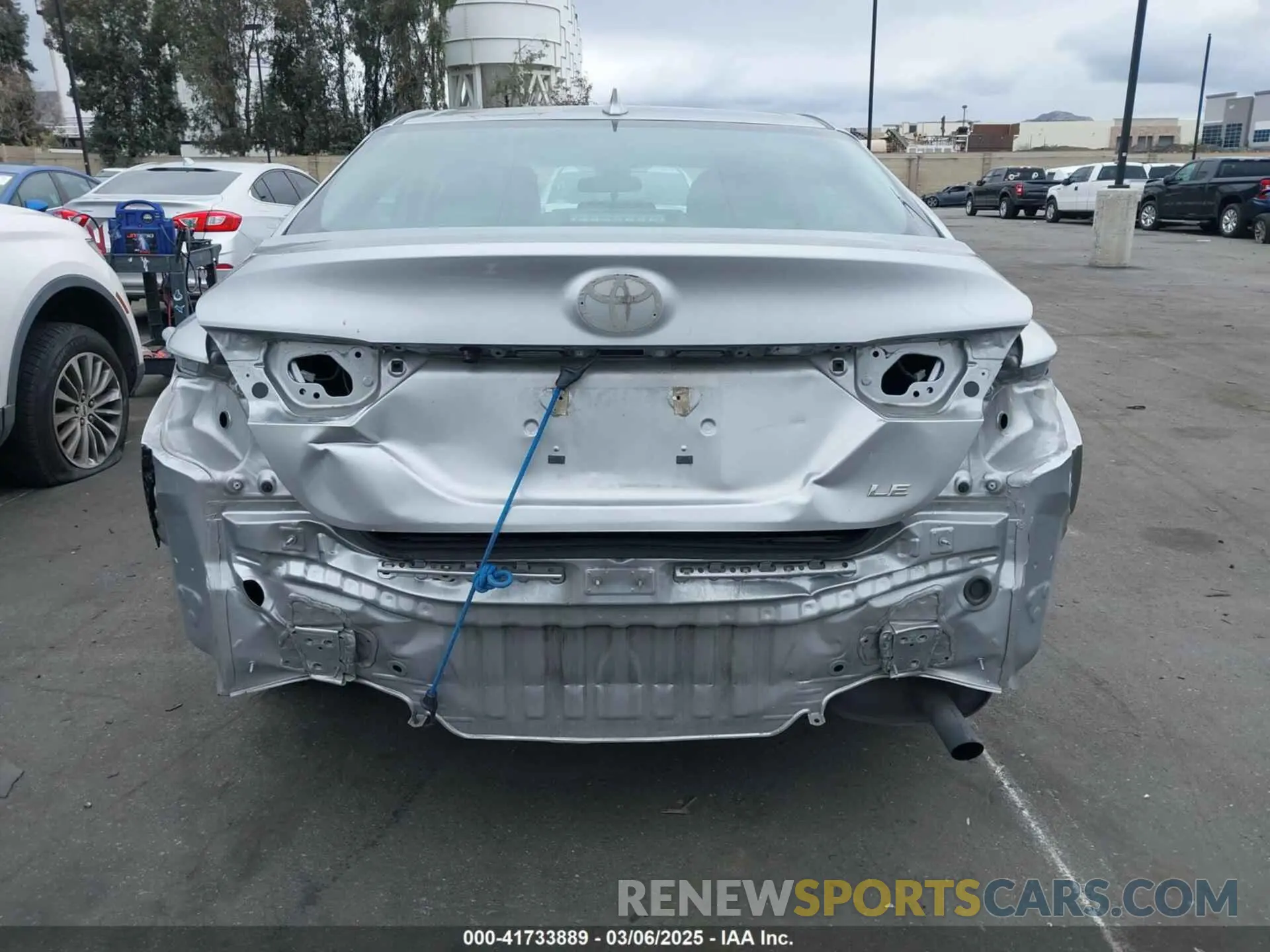 17 fotografías del automóvil dañado 4T1B11HK1KU717287 TOYOTA CAMRY 2019