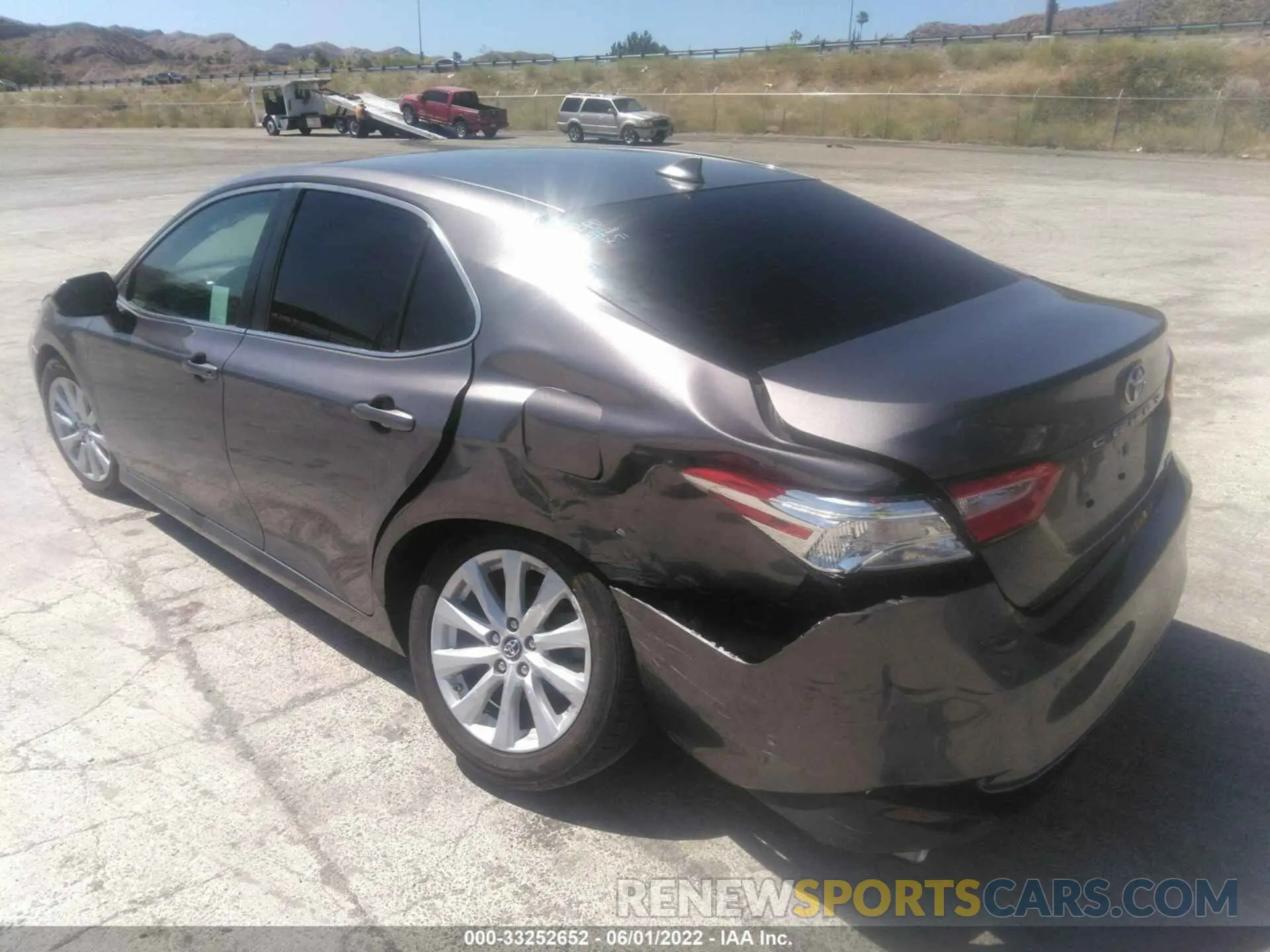 3 fotografías del automóvil dañado 4T1B11HK1KU717323 TOYOTA CAMRY 2019