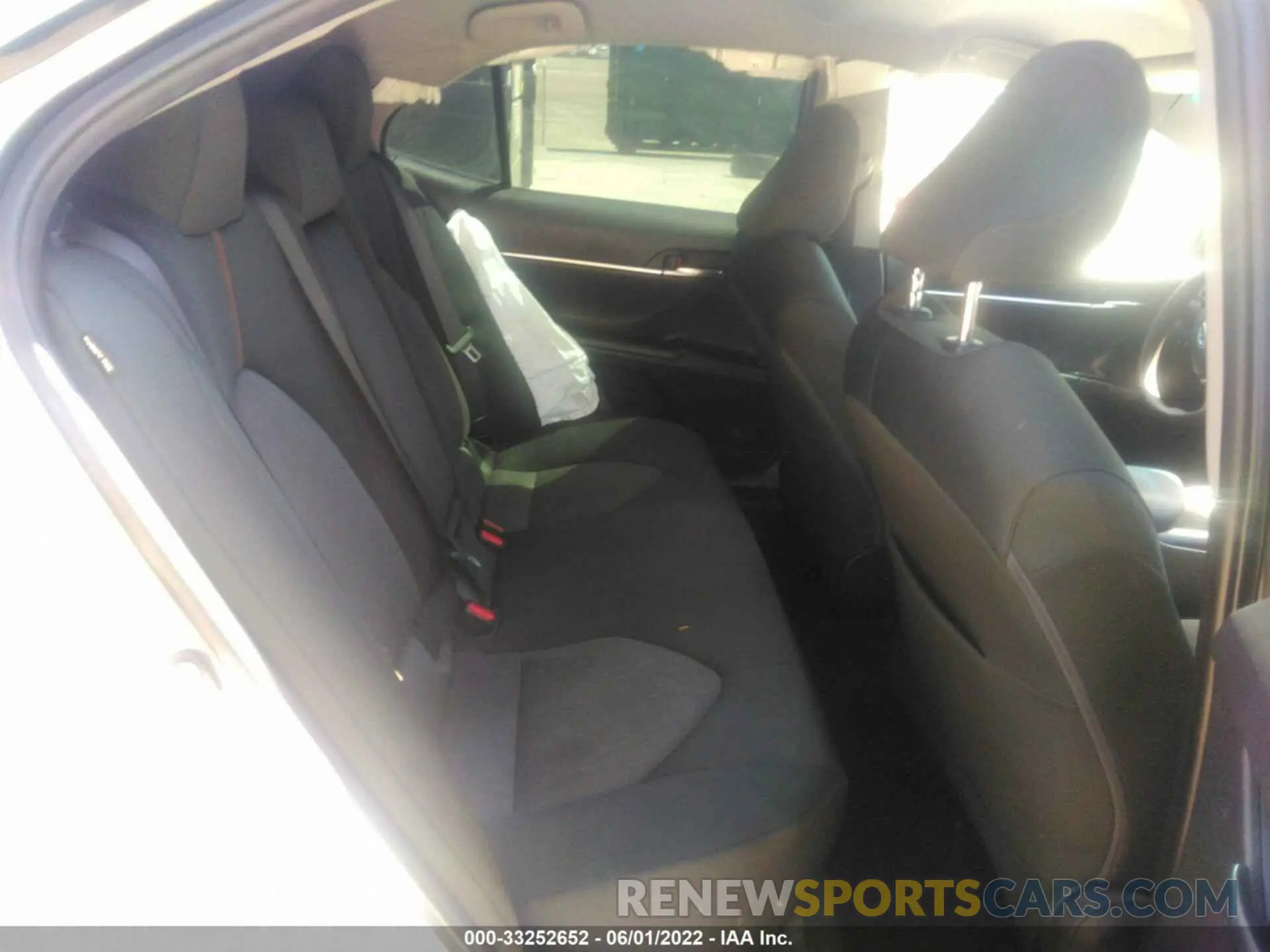 8 fotografías del automóvil dañado 4T1B11HK1KU717323 TOYOTA CAMRY 2019