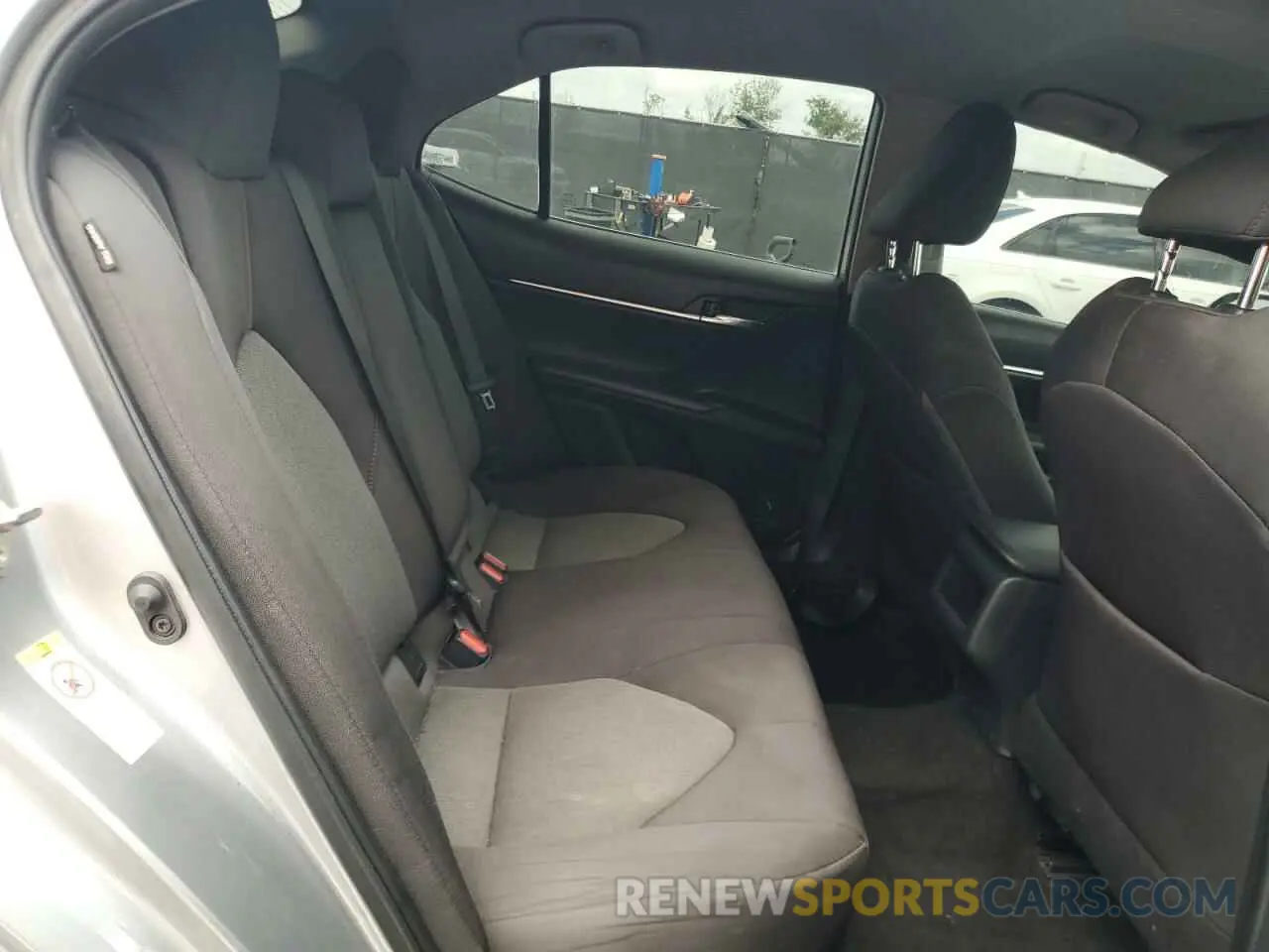 10 fotografías del automóvil dañado 4T1B11HK1KU718150 TOYOTA CAMRY 2019