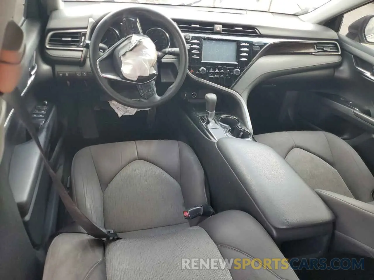 8 fotografías del automóvil dañado 4T1B11HK1KU718150 TOYOTA CAMRY 2019