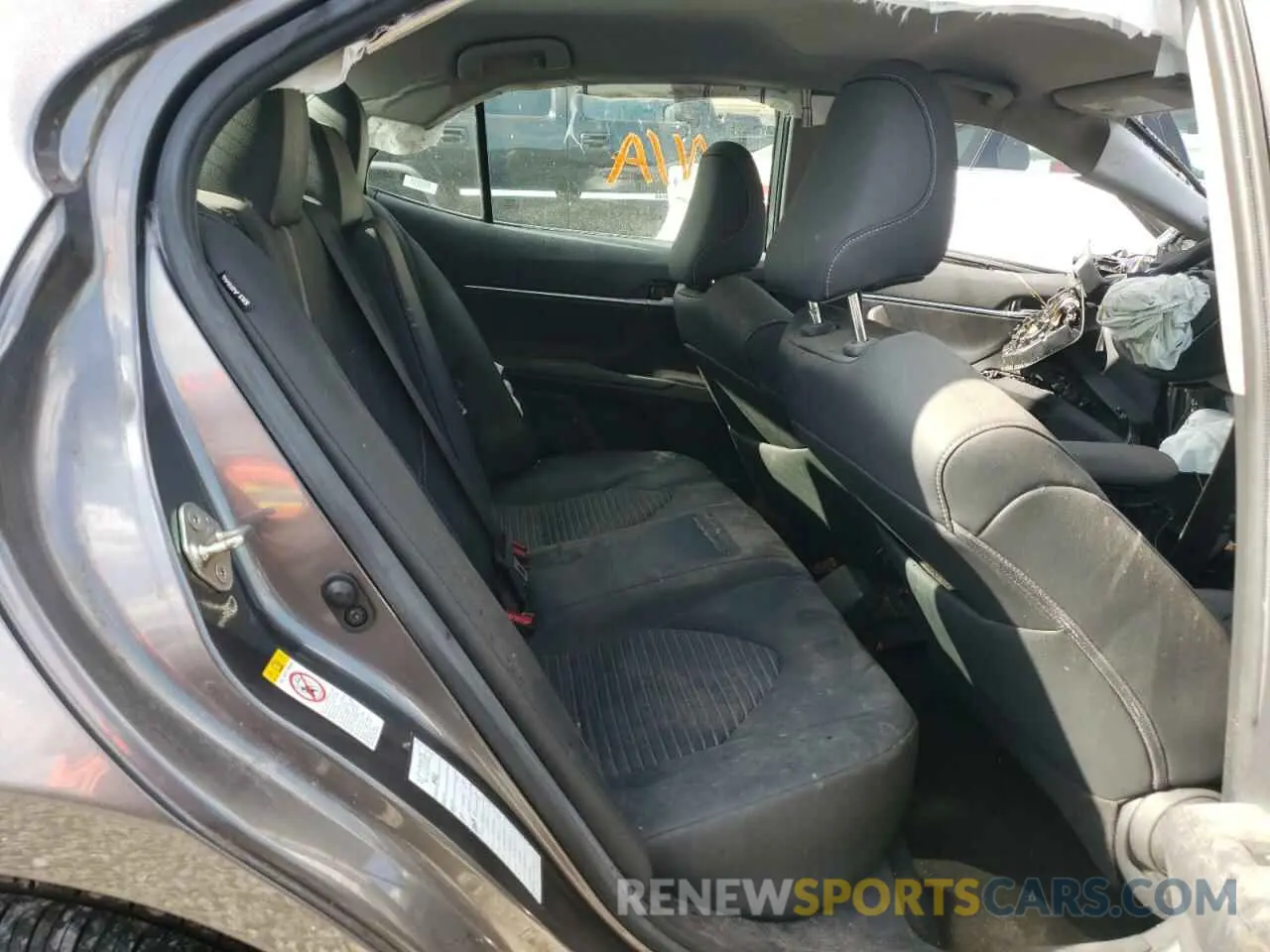 6 fotografías del automóvil dañado 4T1B11HK1KU720593 TOYOTA CAMRY 2019