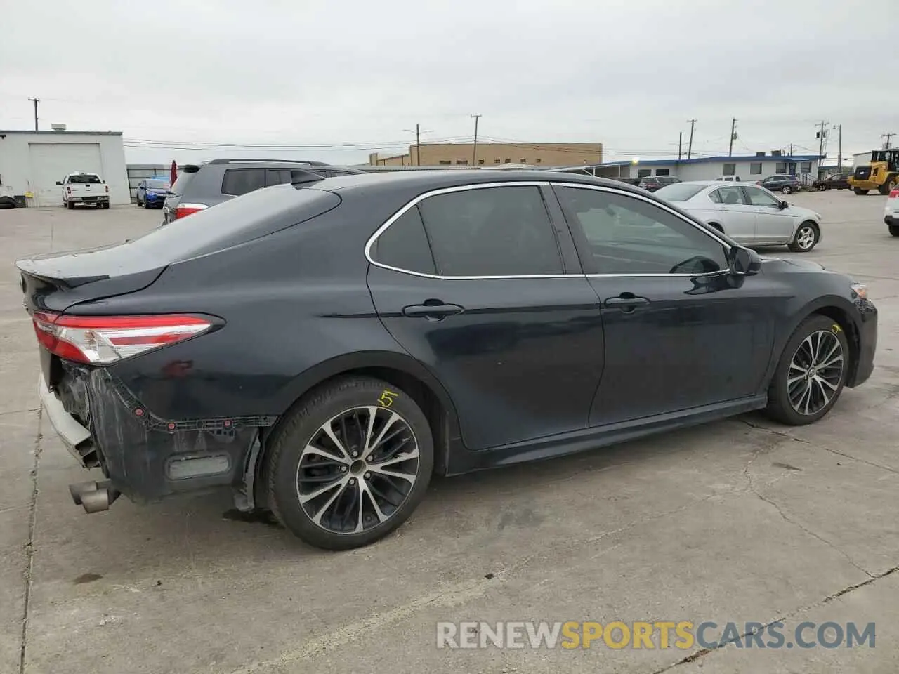 3 fotografías del automóvil dañado 4T1B11HK1KU723607 TOYOTA CAMRY 2019
