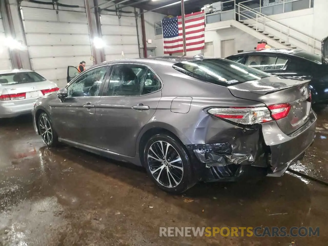 2 fotografías del automóvil dañado 4T1B11HK1KU733313 TOYOTA CAMRY 2019