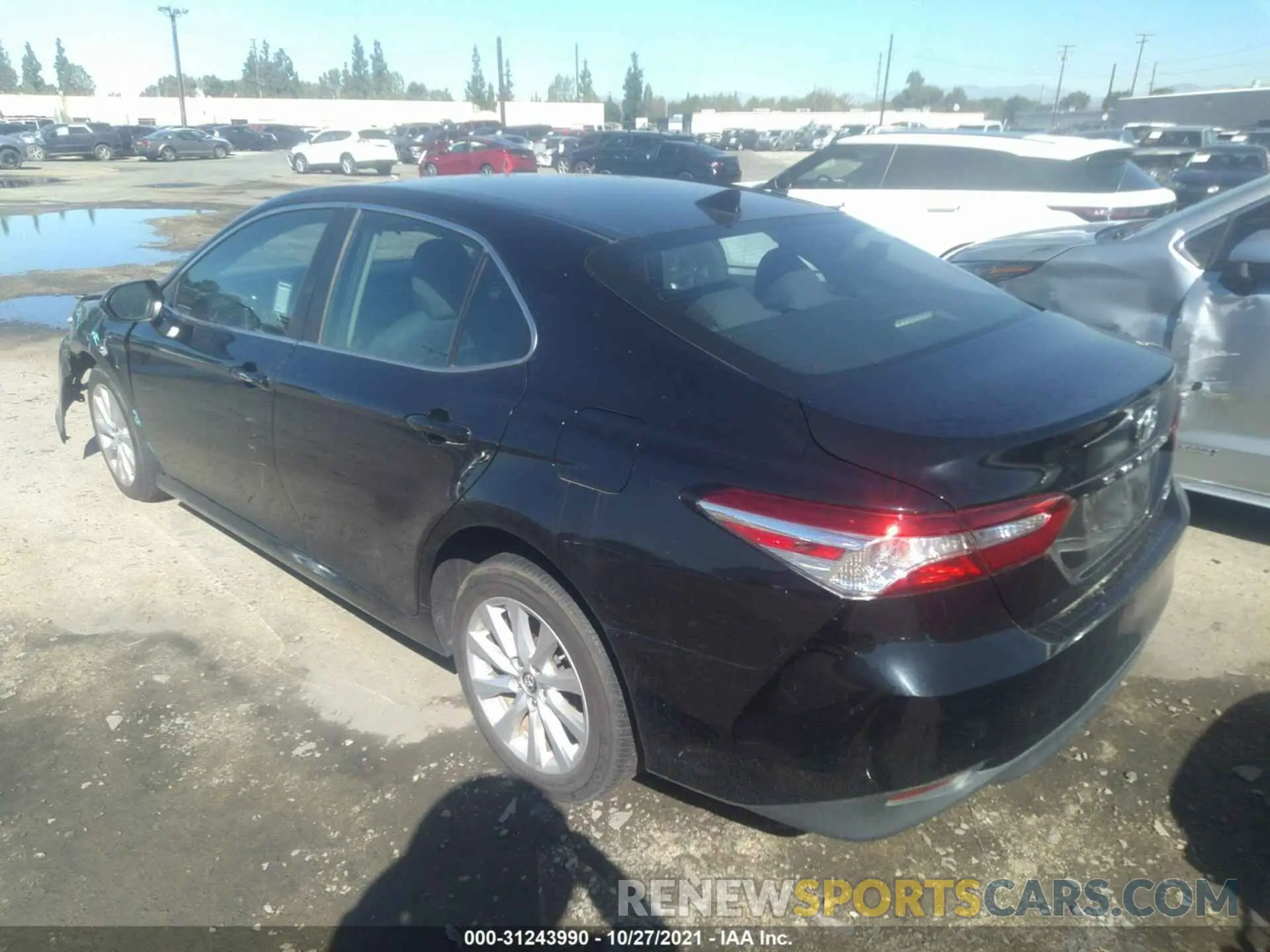 3 fotografías del automóvil dañado 4T1B11HK1KU733974 TOYOTA CAMRY 2019