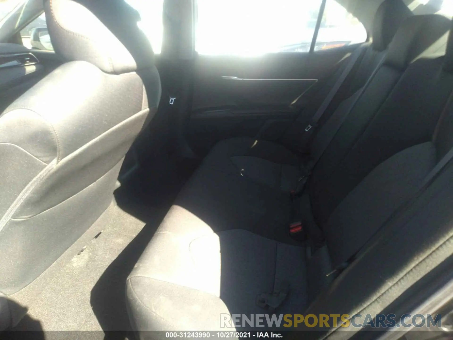 8 fotografías del automóvil dañado 4T1B11HK1KU733974 TOYOTA CAMRY 2019