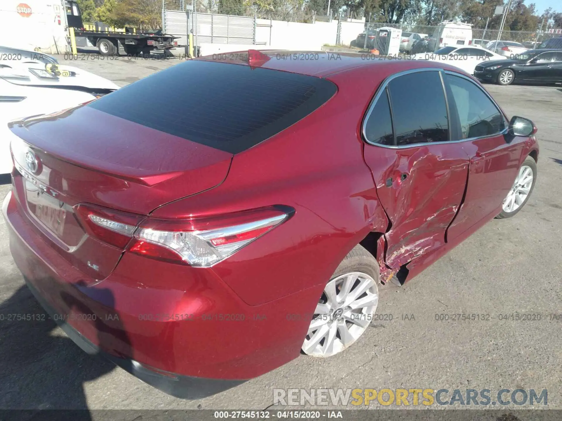 4 fotografías del automóvil dañado 4T1B11HK1KU735207 TOYOTA CAMRY 2019