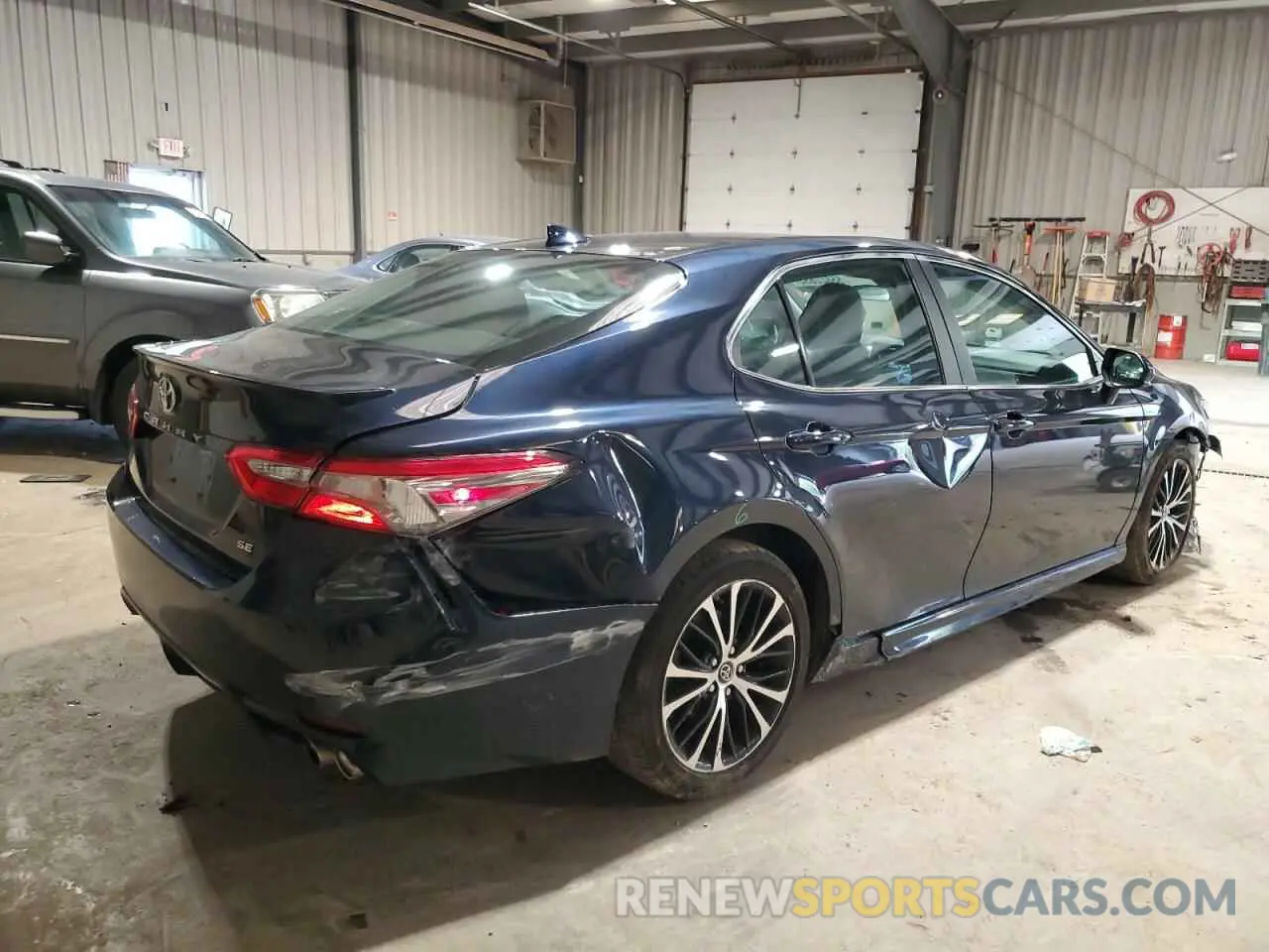 3 fotografías del automóvil dañado 4T1B11HK1KU737975 TOYOTA CAMRY 2019