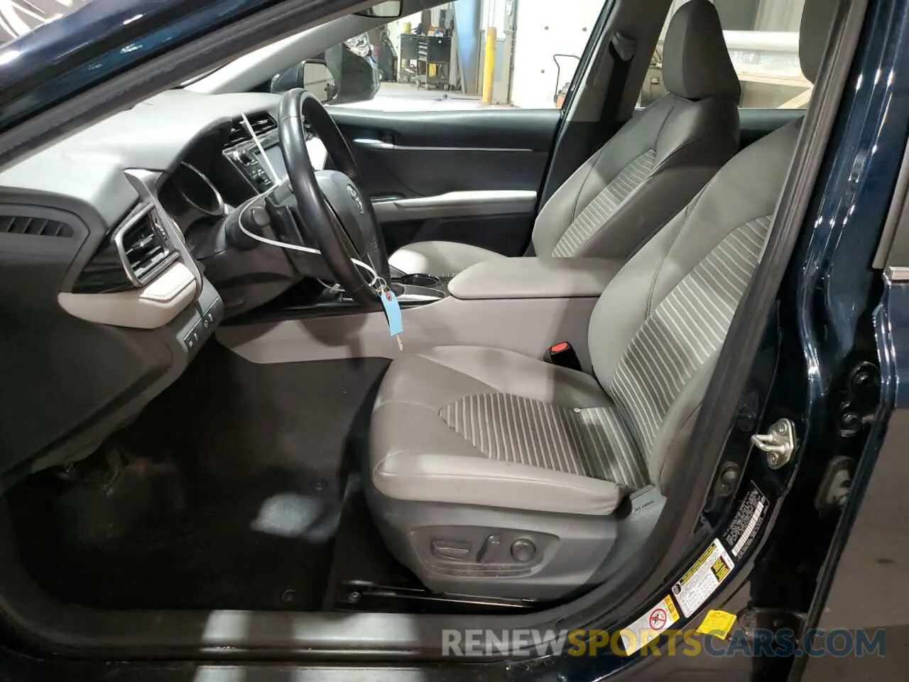 7 fotografías del automóvil dañado 4T1B11HK1KU737975 TOYOTA CAMRY 2019