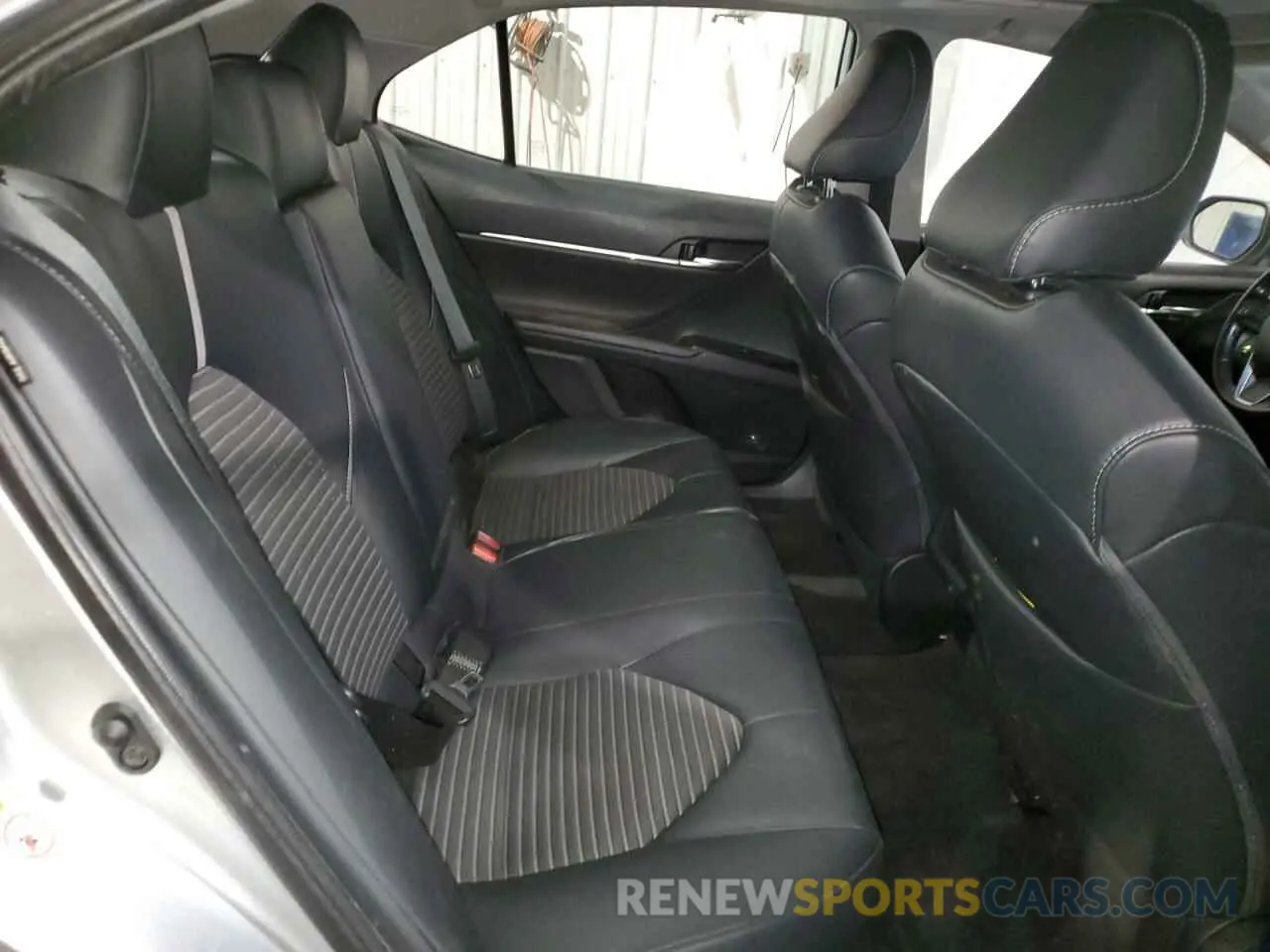 10 fotografías del automóvil dañado 4T1B11HK1KU744392 TOYOTA CAMRY 2019