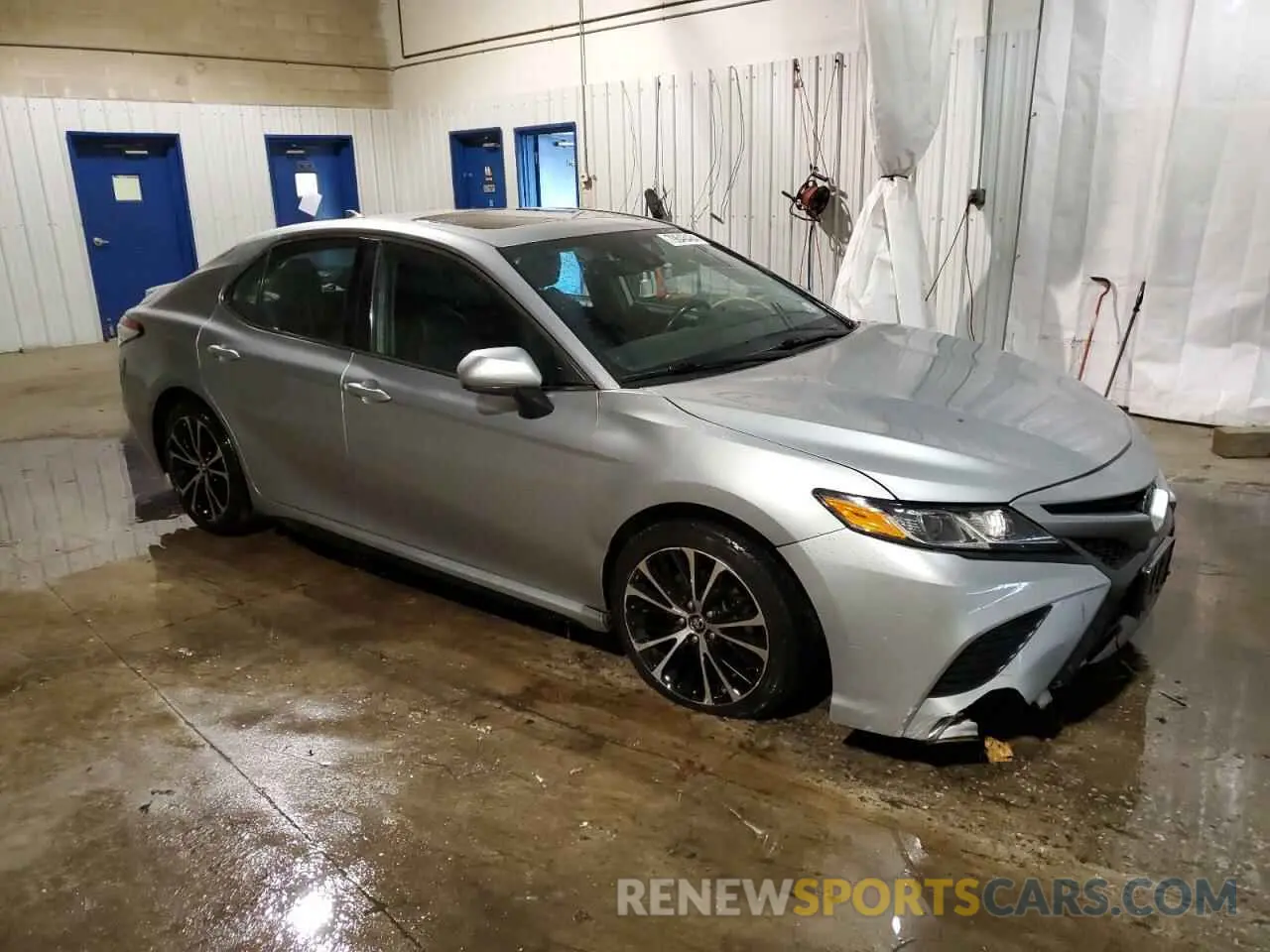 4 fotografías del automóvil dañado 4T1B11HK1KU744392 TOYOTA CAMRY 2019