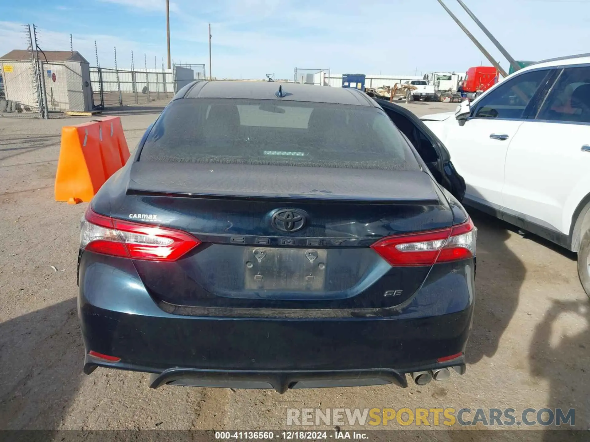 16 fotografías del automóvil dañado 4T1B11HK1KU750922 TOYOTA CAMRY 2019