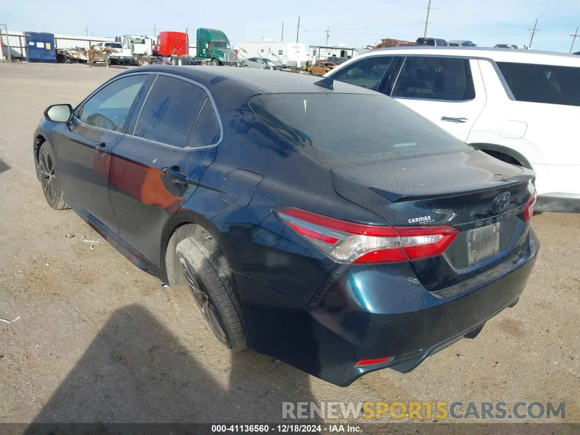 3 fotografías del automóvil dañado 4T1B11HK1KU750922 TOYOTA CAMRY 2019