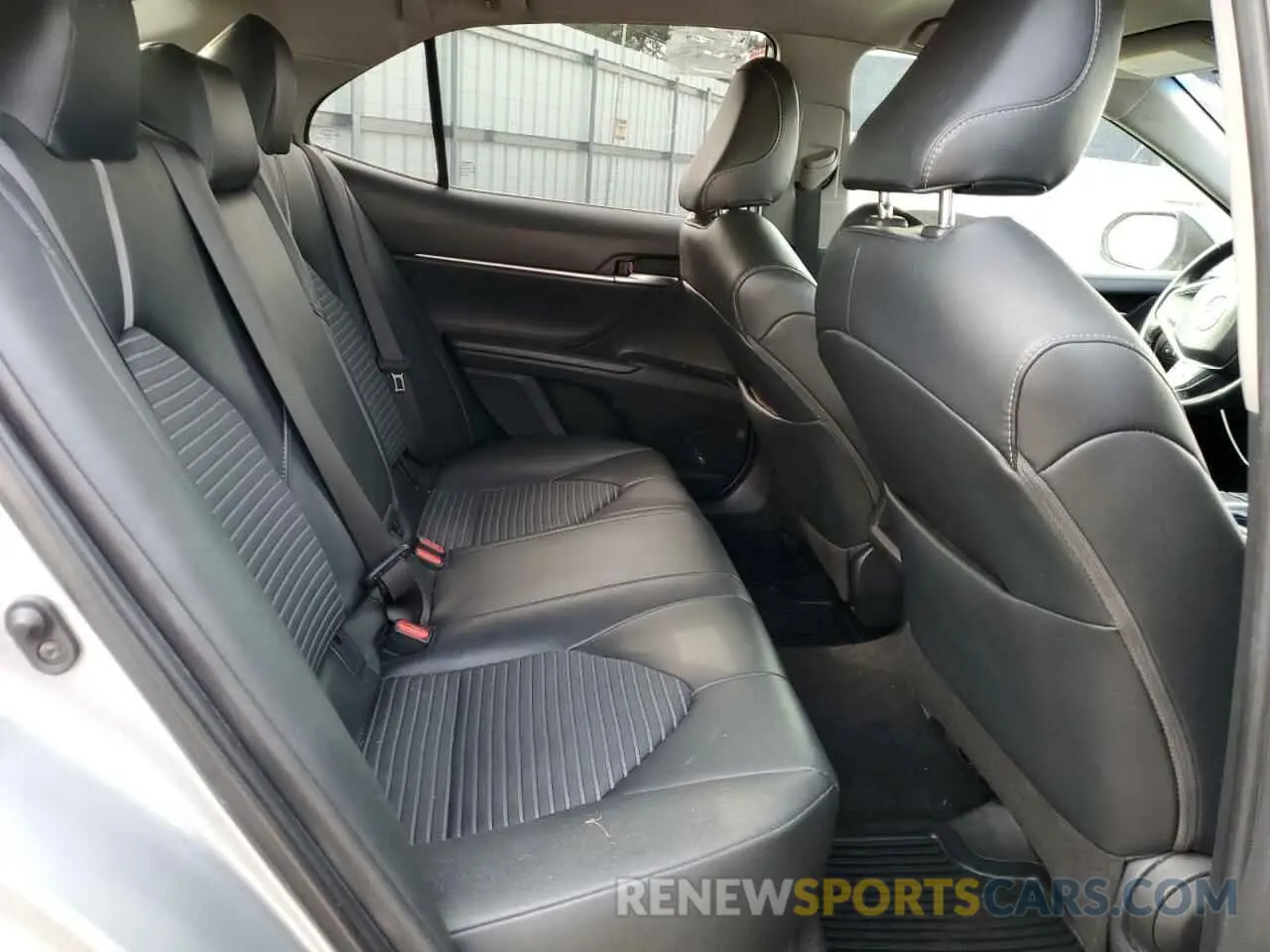 10 fotografías del automóvil dañado 4T1B11HK1KU754906 TOYOTA CAMRY 2019