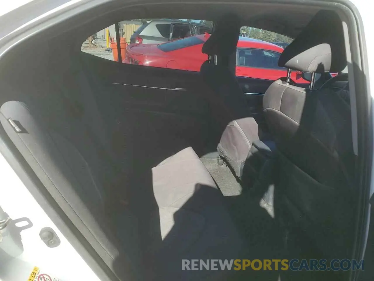 10 fotografías del automóvil dañado 4T1B11HK1KU756820 TOYOTA CAMRY 2019