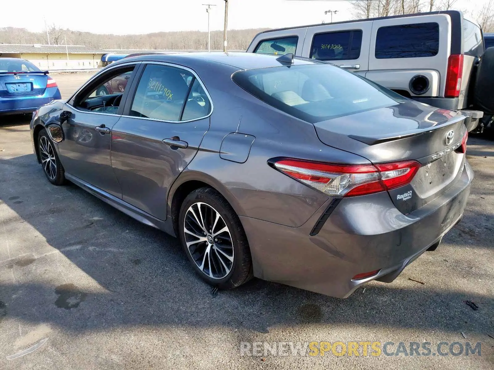 3 fotografías del automóvil dañado 4T1B11HK1KU768241 TOYOTA CAMRY 2019