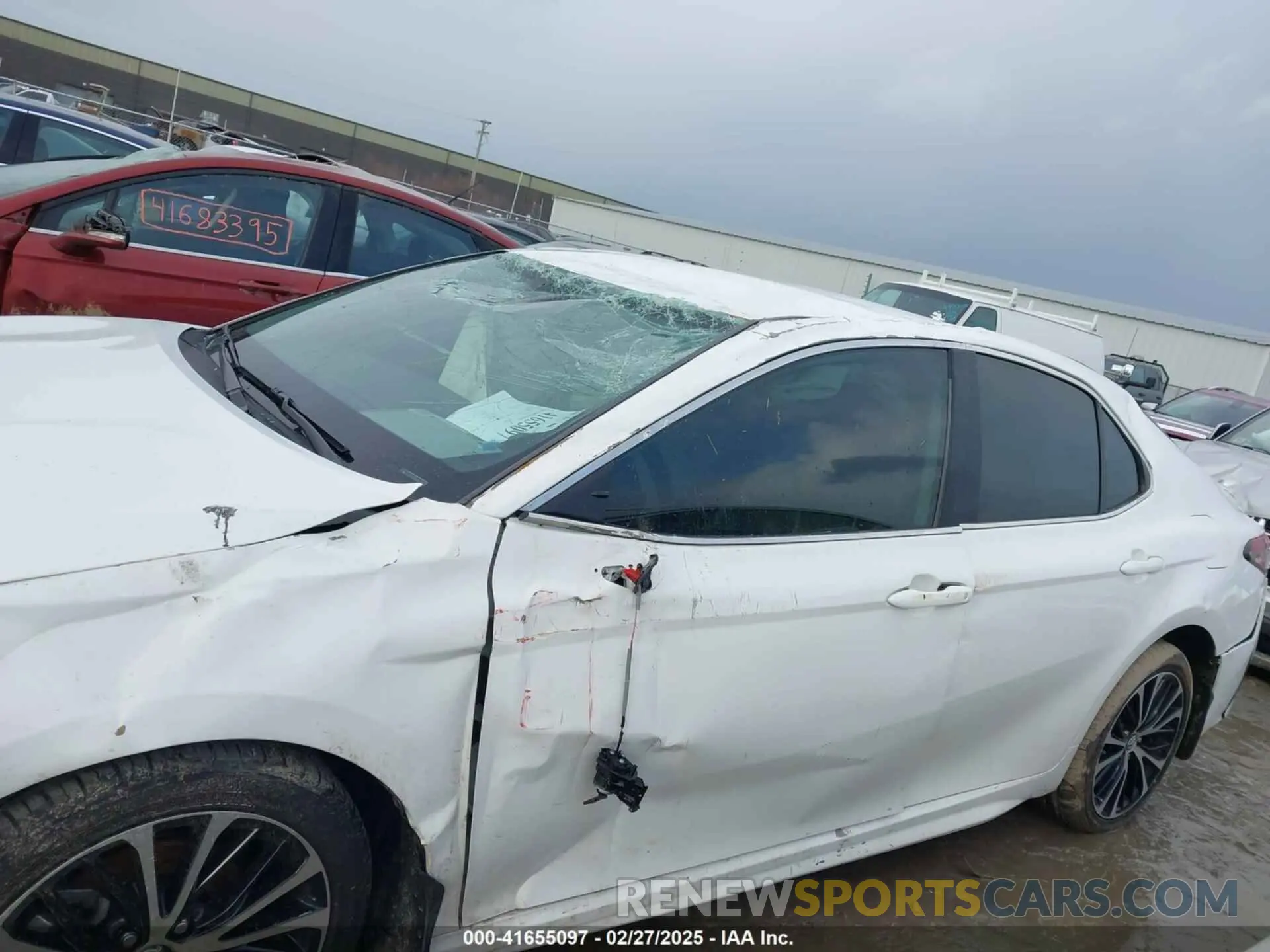 14 fotografías del automóvil dañado 4T1B11HK1KU770538 TOYOTA CAMRY 2019