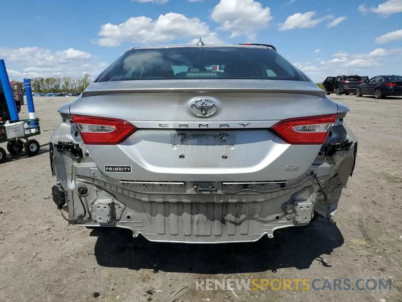 6 fotografías del automóvil dañado 4T1B11HK1KU775223 TOYOTA CAMRY 2019
