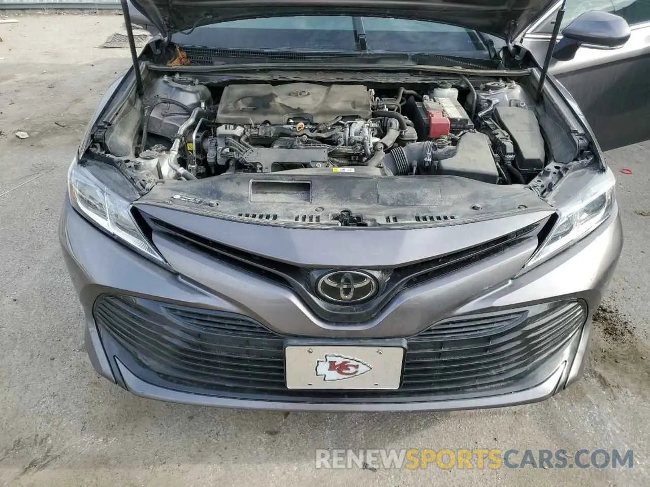 11 fotografías del automóvil dañado 4T1B11HK1KU779465 TOYOTA CAMRY 2019