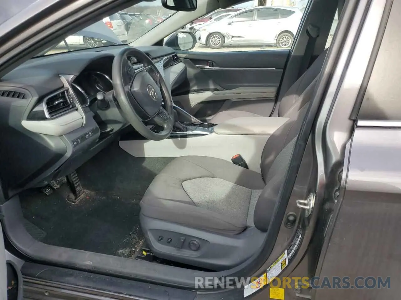 7 fotografías del automóvil dañado 4T1B11HK1KU779465 TOYOTA CAMRY 2019
