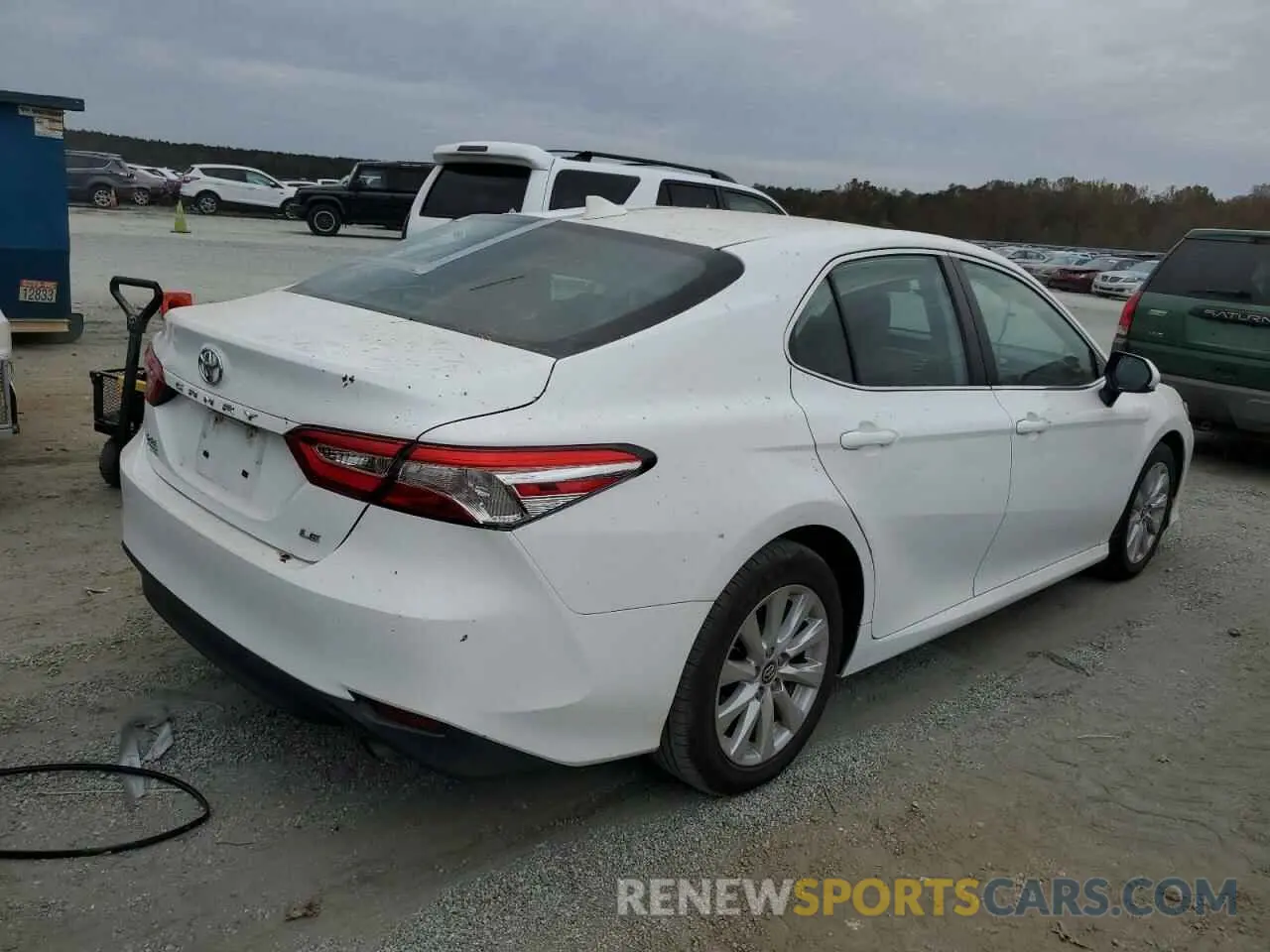 3 fotografías del automóvil dañado 4T1B11HK1KU780776 TOYOTA CAMRY 2019