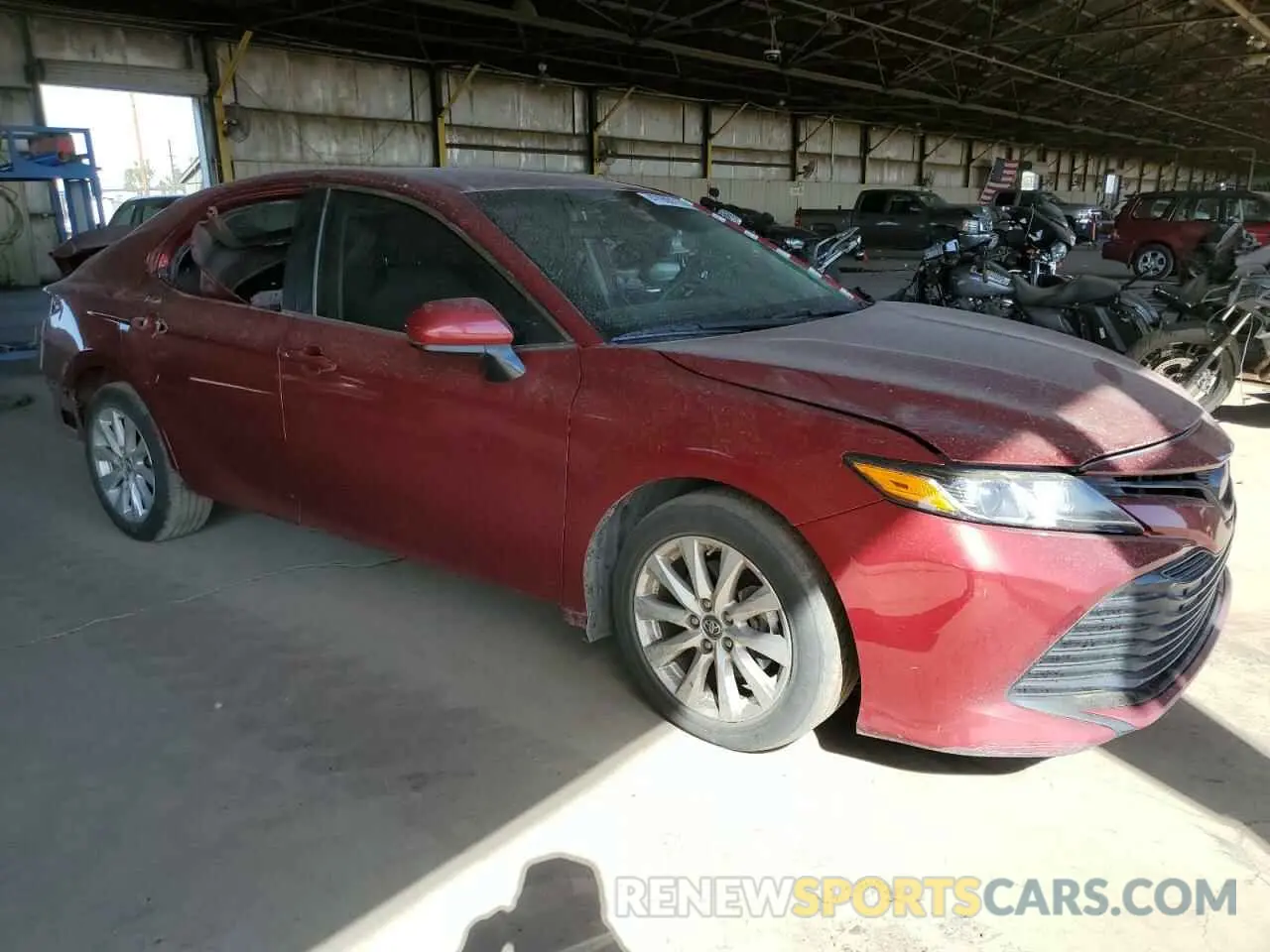 4 fotografías del automóvil dañado 4T1B11HK1KU785878 TOYOTA CAMRY 2019