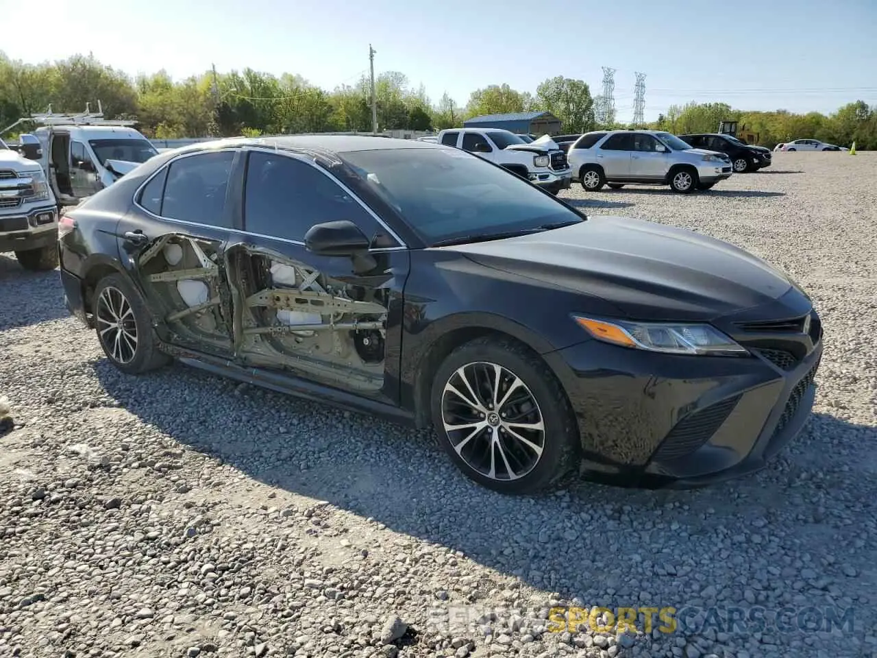 4 fotografías del automóvil dañado 4T1B11HK1KU793236 TOYOTA CAMRY 2019