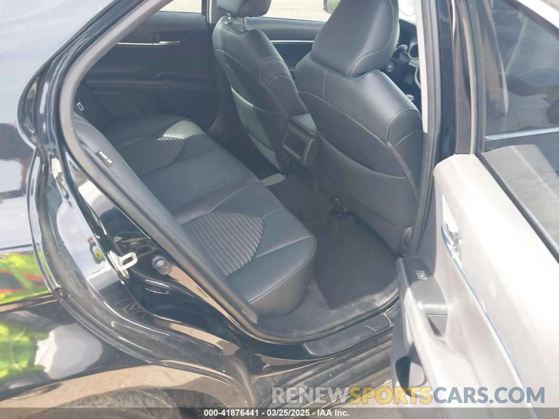 8 fotografías del automóvil dañado 4T1B11HK1KU795035 TOYOTA CAMRY 2019