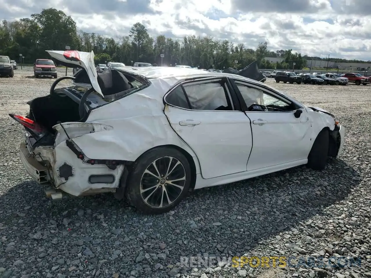 3 fotografías del automóvil dañado 4T1B11HK1KU796380 TOYOTA CAMRY 2019