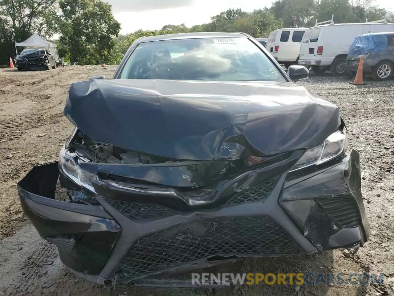 5 fotografías del automóvil dañado 4T1B11HK1KU796976 TOYOTA CAMRY 2019