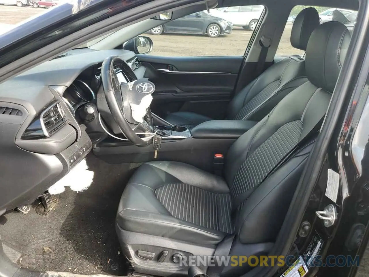 7 fotografías del automóvil dañado 4T1B11HK1KU796976 TOYOTA CAMRY 2019