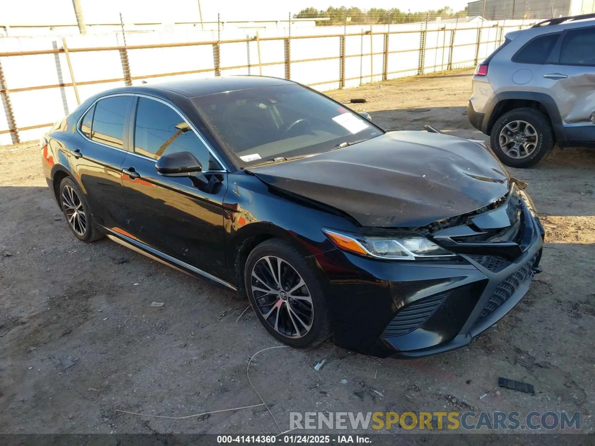 1 fotografías del automóvil dañado 4T1B11HK1KU807605 TOYOTA CAMRY 2019