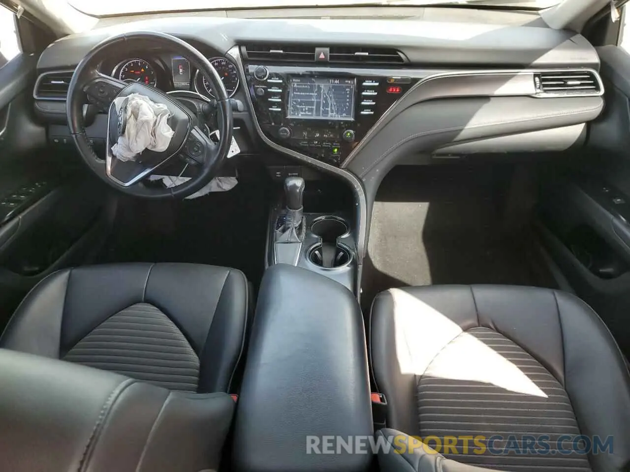 8 fotografías del automóvil dañado 4T1B11HK1KU809368 TOYOTA CAMRY 2019