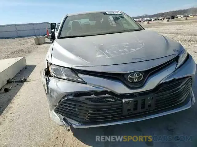 15 fotografías del automóvil dañado 4T1B11HK1KU809452 TOYOTA CAMRY 2019