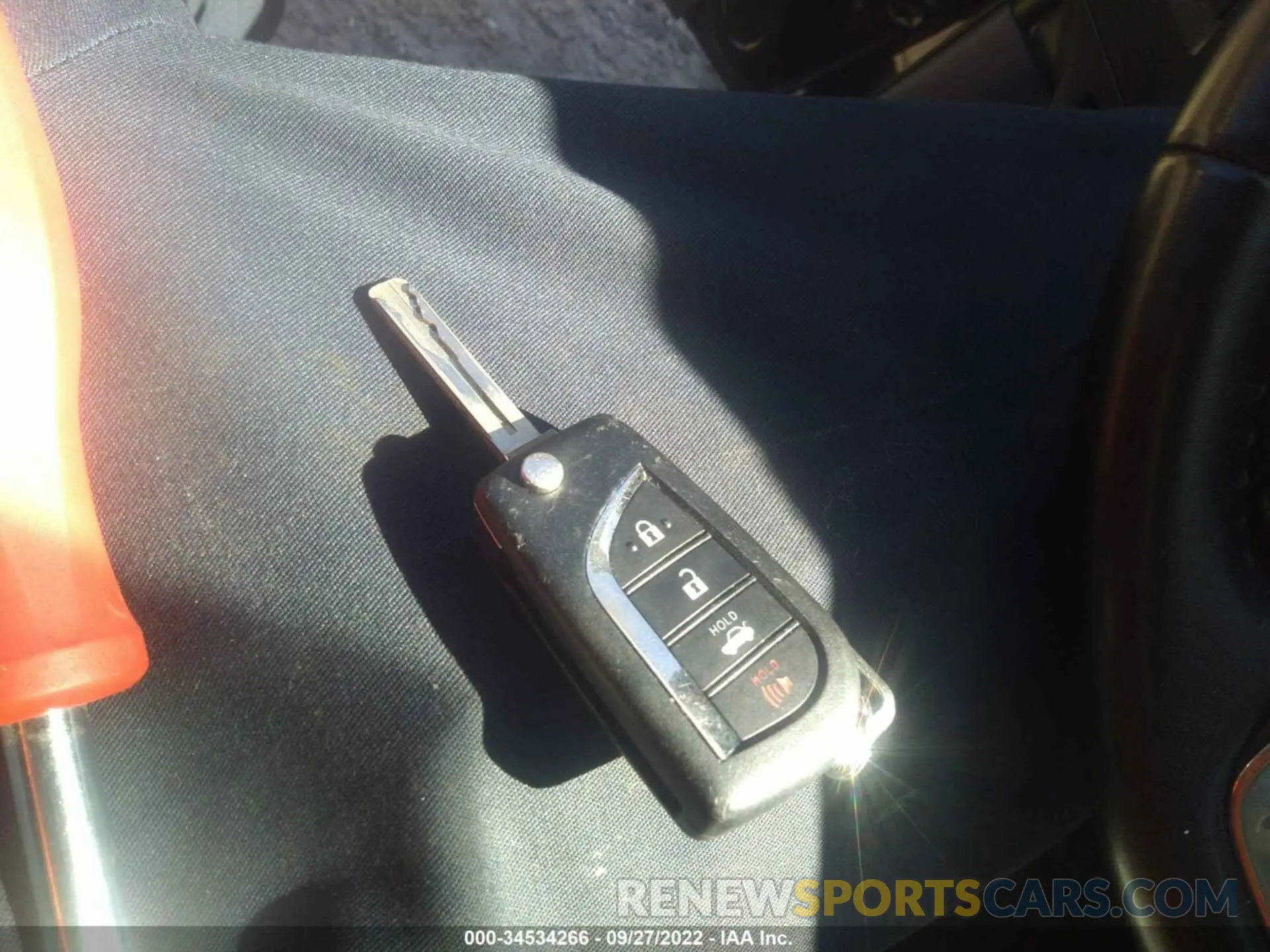 11 fotografías del automóvil dañado 4T1B11HK1KU812366 TOYOTA CAMRY 2019