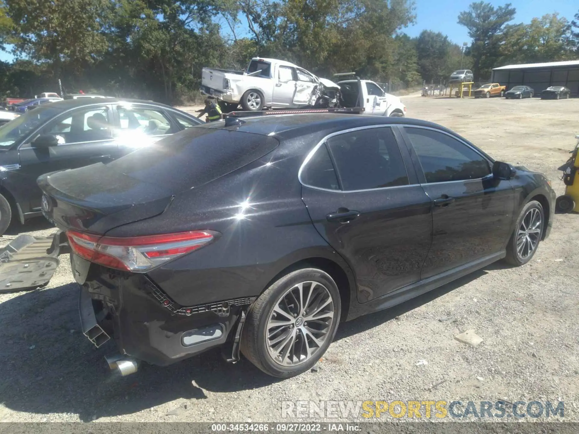 4 fotografías del automóvil dañado 4T1B11HK1KU812366 TOYOTA CAMRY 2019